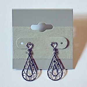 14k Solid White Gold Teardrop Hammered Swirl Filigree Heart Earrings